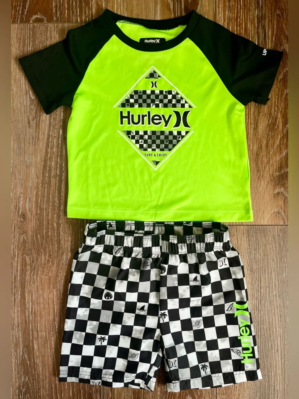 NWOT Hurley Boy’s Swim Trunk & UPF 50 Rashguard Set Size 18 Months